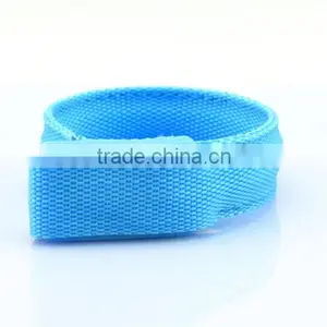 2 PCs Unisex Jogger LED Flashing Wristband Night Bike Rider Party Christmas Gift thumbnail-2