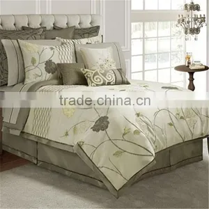 Luxury Elegant Embroidery Duvet Cover thumbnail-6