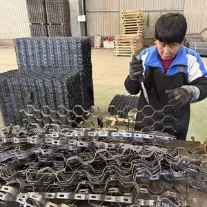 Anti-High Temperature Hexsteel Metal Refractory Mesh Factory Sales Hexagonal Wear-Resistant Wholesale thumbnail-4