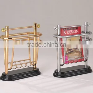 Metal Magazine Rack thumbnail-1
