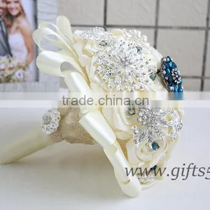 High Quality Luxurious Blue Wedding Buquet thumbnail-4