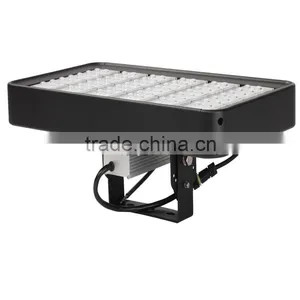 IK10 IP67 TUV DLC UL Certified Photocell High Power LED Spot LightWith TM21 Report 62000 Hours Lifespan thumbnail-2