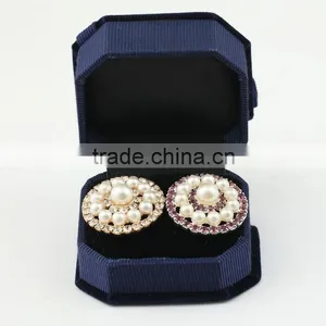 Wholesale Fashion Round Rhinestone Button With Plastic Pearl for Apparel Decoration thumbnail-6