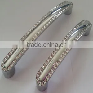 High Quality Zinc Alloy Crystal Cabinet Handles D8005 thumbnail-1