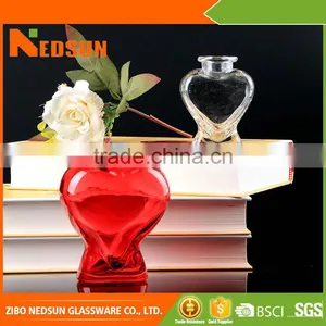 Manufacturer Wholesale Cheap Smooth Factory Heart Candy Jars thumbnail-1