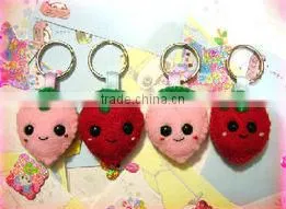 Hot Sale High Quality Promotional New Product Useful Item Handmade Eco Friendly Cheap Felt Strawberry Shaped Car Key Chain thumbnail-1