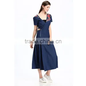 Domin Fashion V-neck Long One Piece Embroidery Dress thumbnail-5