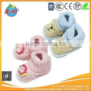 Crochet Baby Shoes thumbnail-1