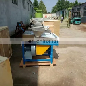 Hot Sale Dry Type Peanut Peeling Machine and Groundnut Red Skin Removing Machine thumbnail-7