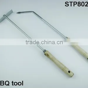 Wood Handle Garden Tool thumbnail-1