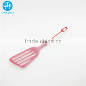 Amazon Popular Kitchen Tools 3-piece Silicone Spatula Set thumbnail-5