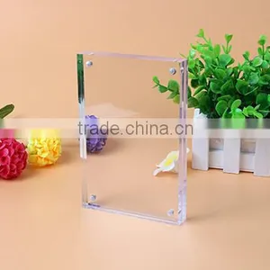 Custom Acrylic Photo Frames Display Stand thumbnail-2
