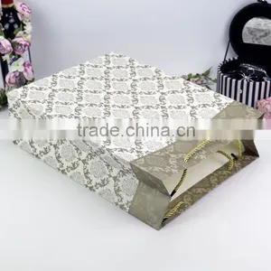 Custom Design Logo Printed Shopping Bag With Handle Gift Bags With UV thumbnail-3