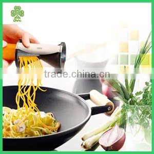 High Efficiency Manual Stainless Steel Spiral Vegetable Slicer thumbnail-1