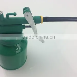 BERRYLION Tools BERRYLION Tools 250g Hand Press Oil Gun Plastic Pump Oiler With Metal Container thumbnail-1