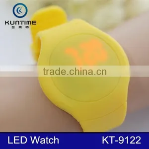 Hot Sale Customize Led Touch Screen Silicon Digital Watch thumbnail-4