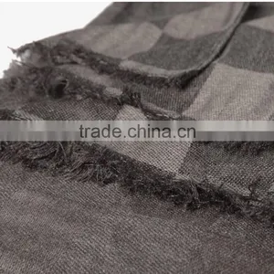 Super Soft Magic Men's Scarf With Checkered Pattern thumbnail-3
