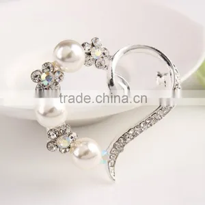 Fashion Designs Heart Shape Rhinestone Brooch Pin With Pearls,Brooches And Pins For Wedding Bouquet,Crystal Wedding Brooch Quality Choice thumbnail-1