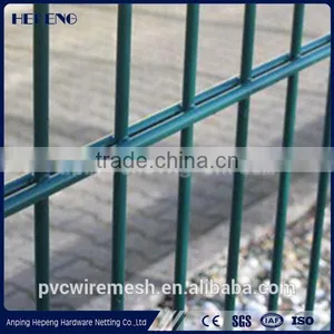 Hepeng Factory Welded Steel Wire Double Wire Fence thumbnail-4
