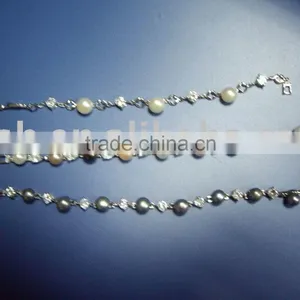Dyed Different Color Freshwater Pearl Bracelet thumbnail-1