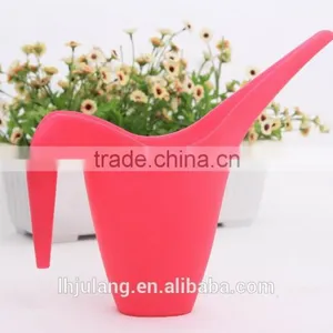 New Design Garden Plastic Watering Can/plastic Water Can/Garden Water Sprayer thumbnail-2