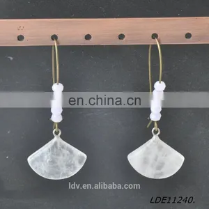 Fashionable Simple Scalloped Pink Crystal Drop Earrings Natural Stone Jewelry thumbnail-3