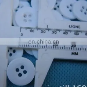 2017 HOT SALES BLACK AND WHITE BUTTON 1CM-2.3CM RESIN BUTTON DECORATED DYEABLE BUTTON thumbnail-4