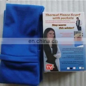 Thermal Fleece Scarf With Pockets thumbnail-1