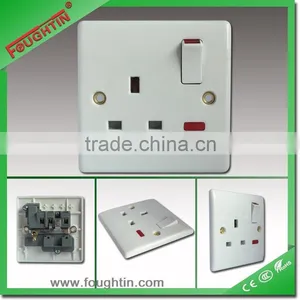 BG TYPE 13A UK SOCKET WITH SWITCH AND LIGHT SOCKET thumbnail-1