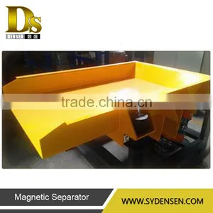 Vibrating Feeder Hopper Used in Recycling Line thumbnail-1