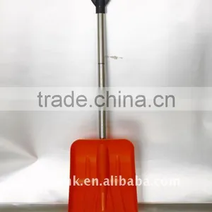 Snow Shovel thumbnail-1