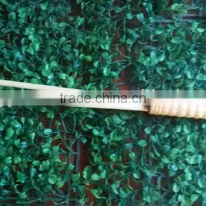 Novelty Bamboo Massager Back Scratcher thumbnail-1