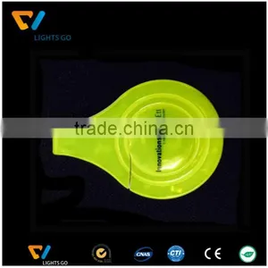 Glow in the Dark Reflective Magnet PVC Clip for Bicycle for Safety thumbnail-1
