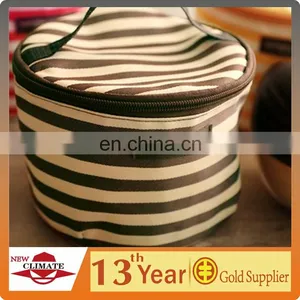 Igloo Gripper Lunchbox Insulated Lunch Bag Cooler Black Blue Tote Lunchbag NEW thumbnail-1