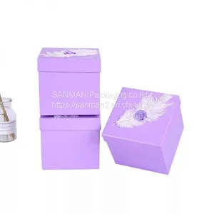 Cute Pink Paper Gift Box With Lid thumbnail-4