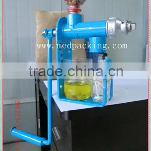 Manual Mini Seed Oil Expeller Oil Press thumbnail-1