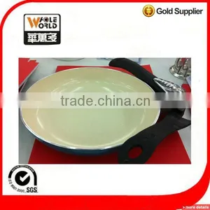 Ceramic Fry Pan With Floding Handle thumbnail-1