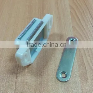 Plastic Magnetic Door Catch for Cabinet thumbnail-6