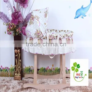 Chinese Wholesale Large Wicker Babay Basket With Liner thumbnail-1