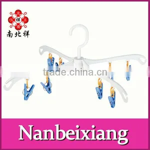 Plastic Clothes Peg Hanger Drying Racks With 8 Clips thumbnail-1