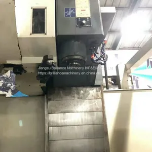 Taiwan YCM TV2610B Vertical Machining Center thumbnail-4