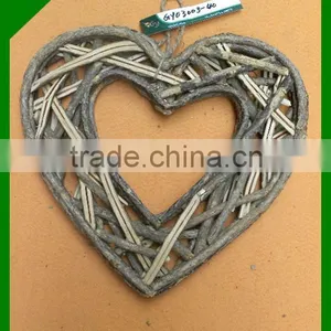 Rattan Garland Heart Shape Christmas Wreath thumbnail-1