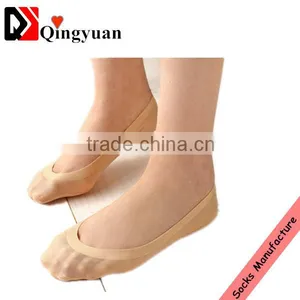 Top Quality New Style Invisibility Anti-slip Design Socks for Women thumbnail-2