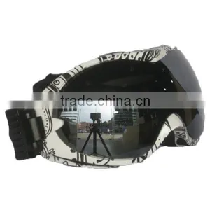 Motorcycle Goggles for Using in Snowy Day thumbnail-1