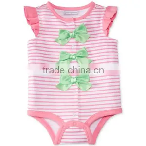 China Manufacturer Wholesale Baby Girls Printed Ruffle Sleeve Sweet Bow Romper thumbnail-2