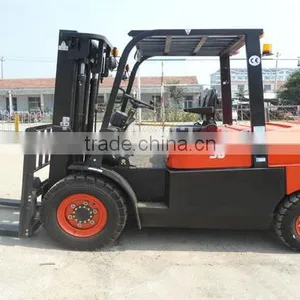 WECAN Brand New 5TON Diesel Counterweight Fork Lifter Machine thumbnail-1