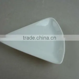 New Stock Triangle Porcelain Plate thumbnail-1