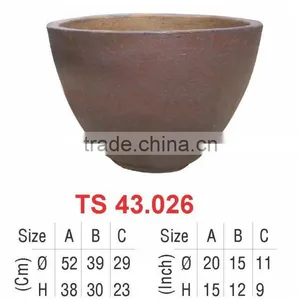 Rustic Outdoor Flower Pot thumbnail-1