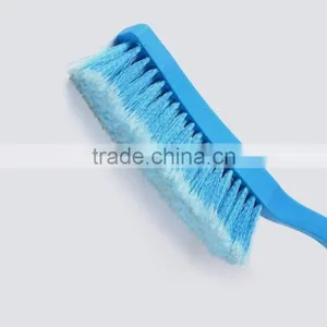 Snow Brush With Ice Scraper thumbnail-5