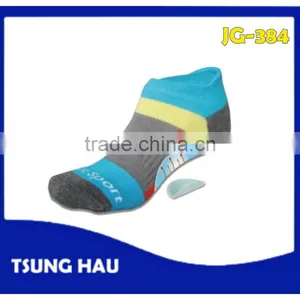 Sport Ankle Socks With Firm Arch Support thumbnail-1